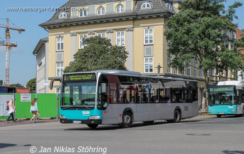 22) 0862-72,VHH-SWN,JNS.jpg